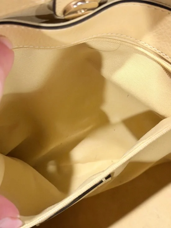 Coach Horse & Carriage Tote Chalk Vanilla C4063 - Picture 13 of 14